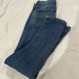 Signature Men’s Straight Leg Blue Jeans